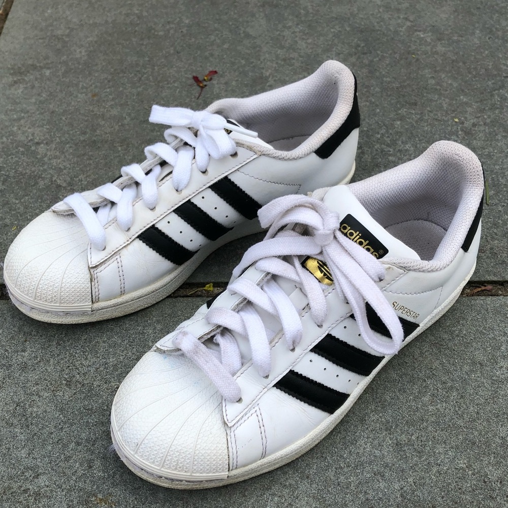 Adidas Superstar Classic Sneakers Women’s 6 1/2